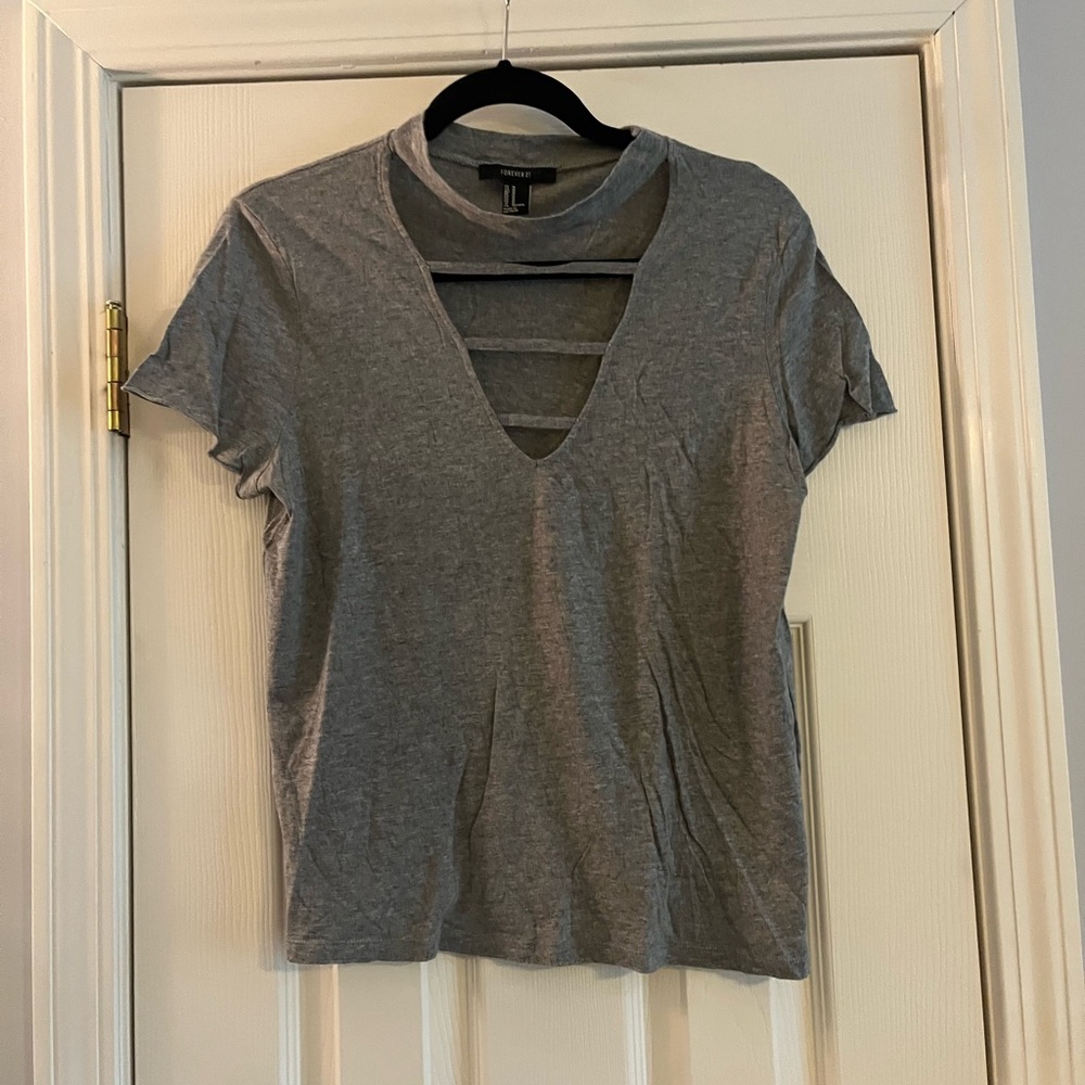 Forever 21 gray short sleeve t-shirt, size medium